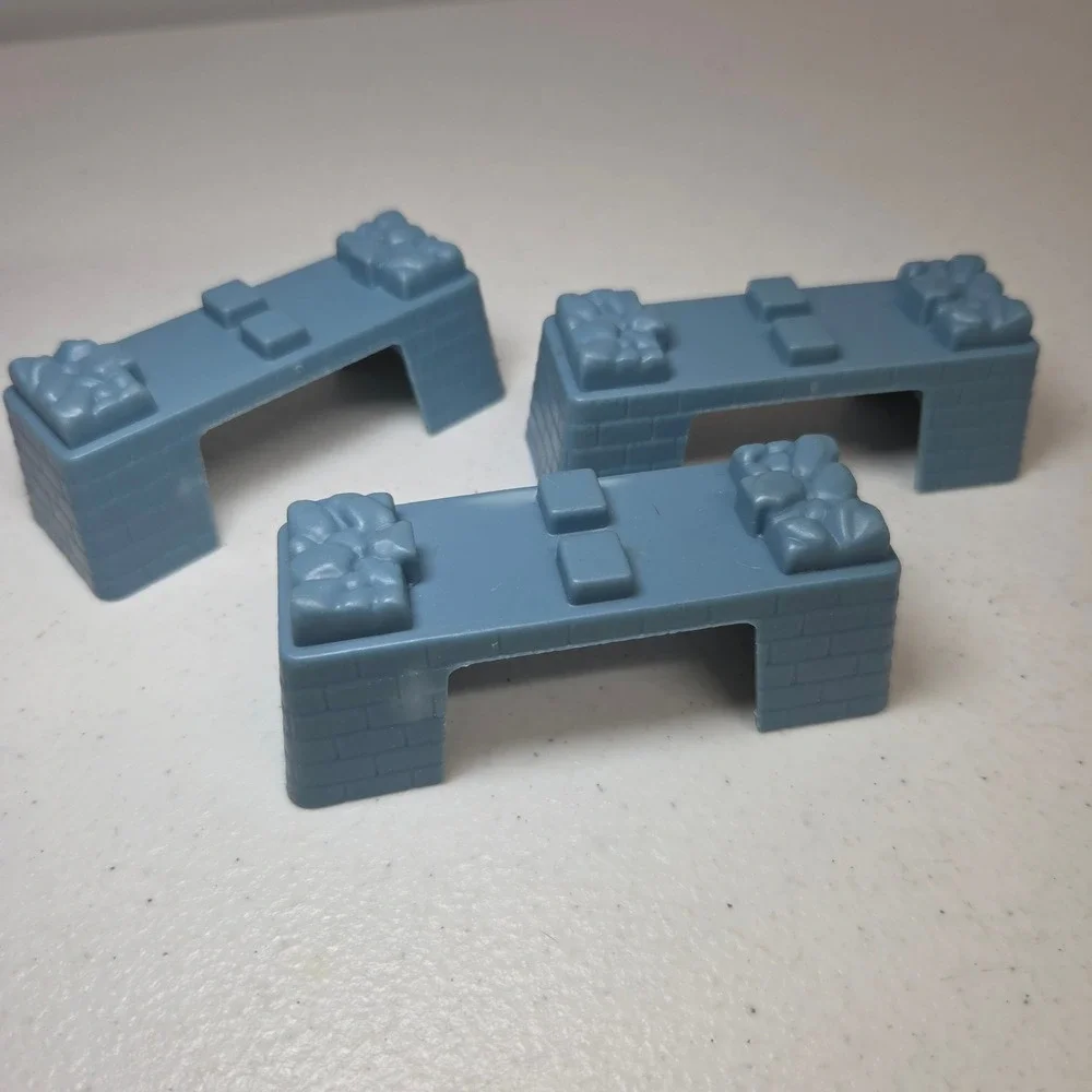 Fisher Price Thomas Friends TrackMaster Bridge Supports Y3339‎ 2569 R2 Lot of 3